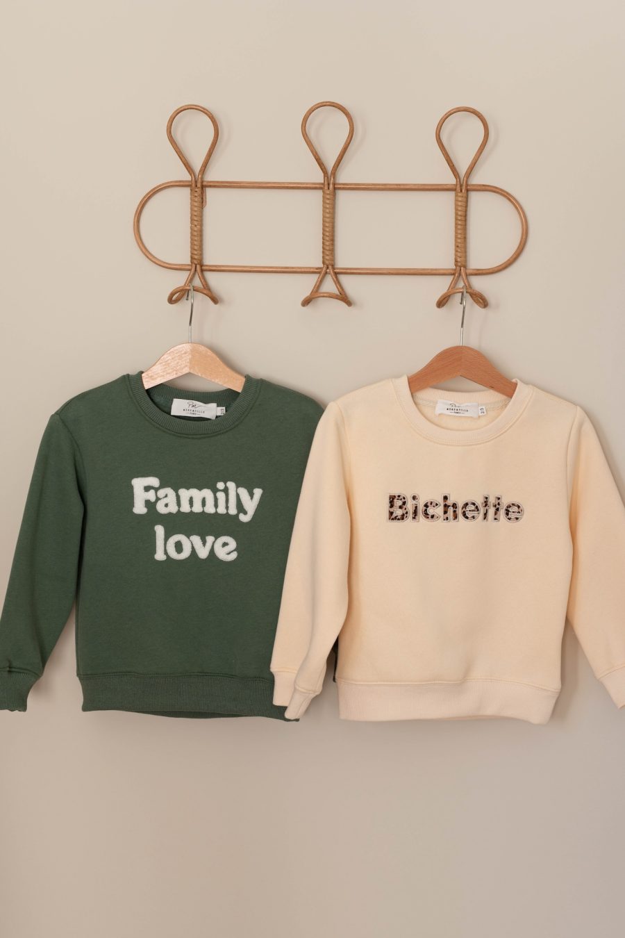 Pull enfant Family Love