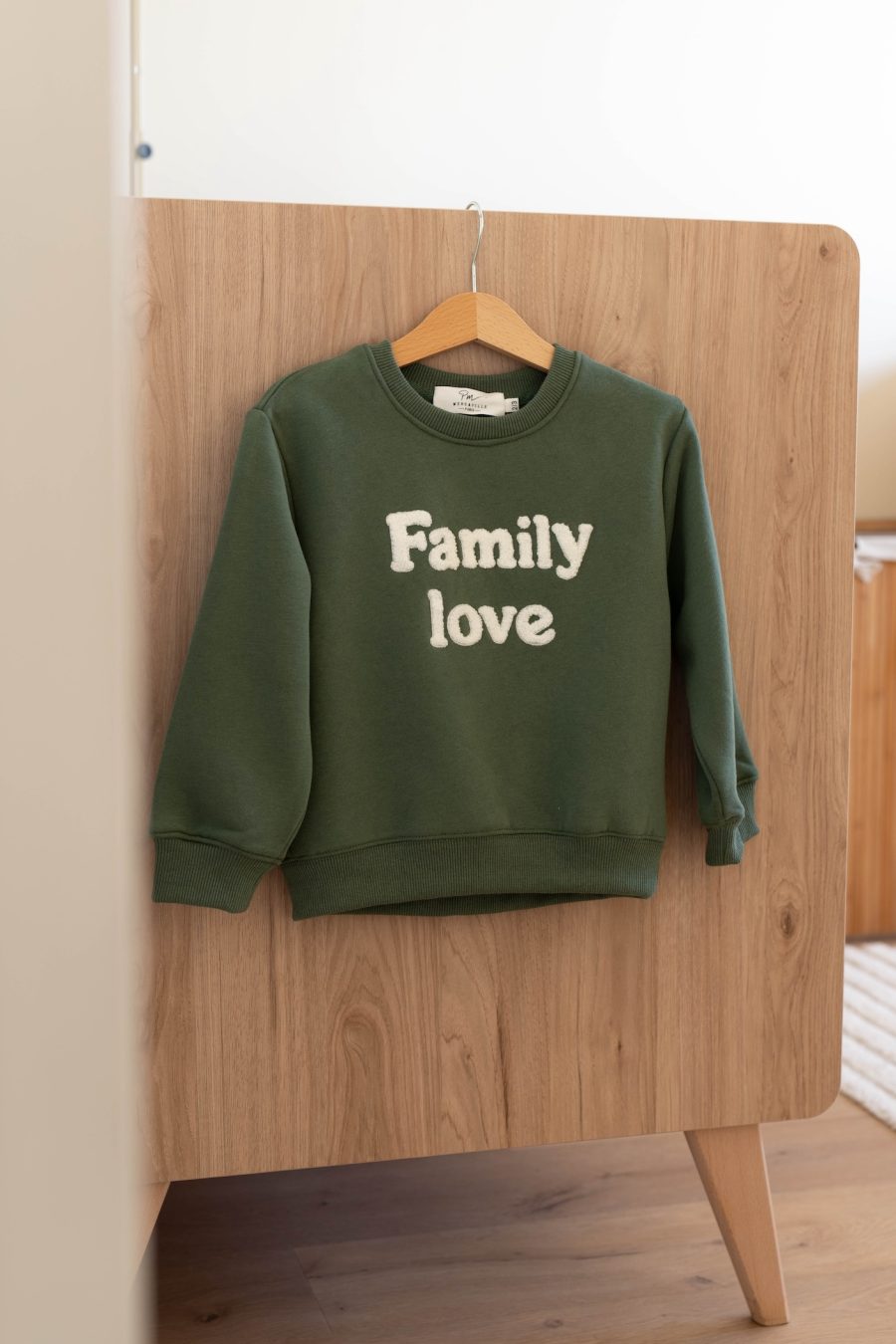 Pull enfant Family Love