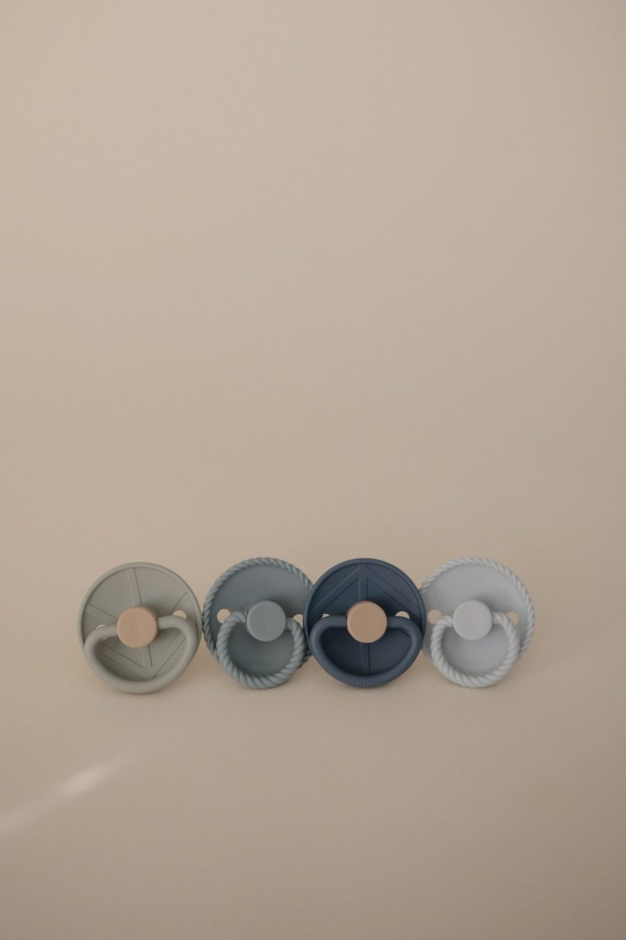 Lot de 4 tétines en silicone bleu