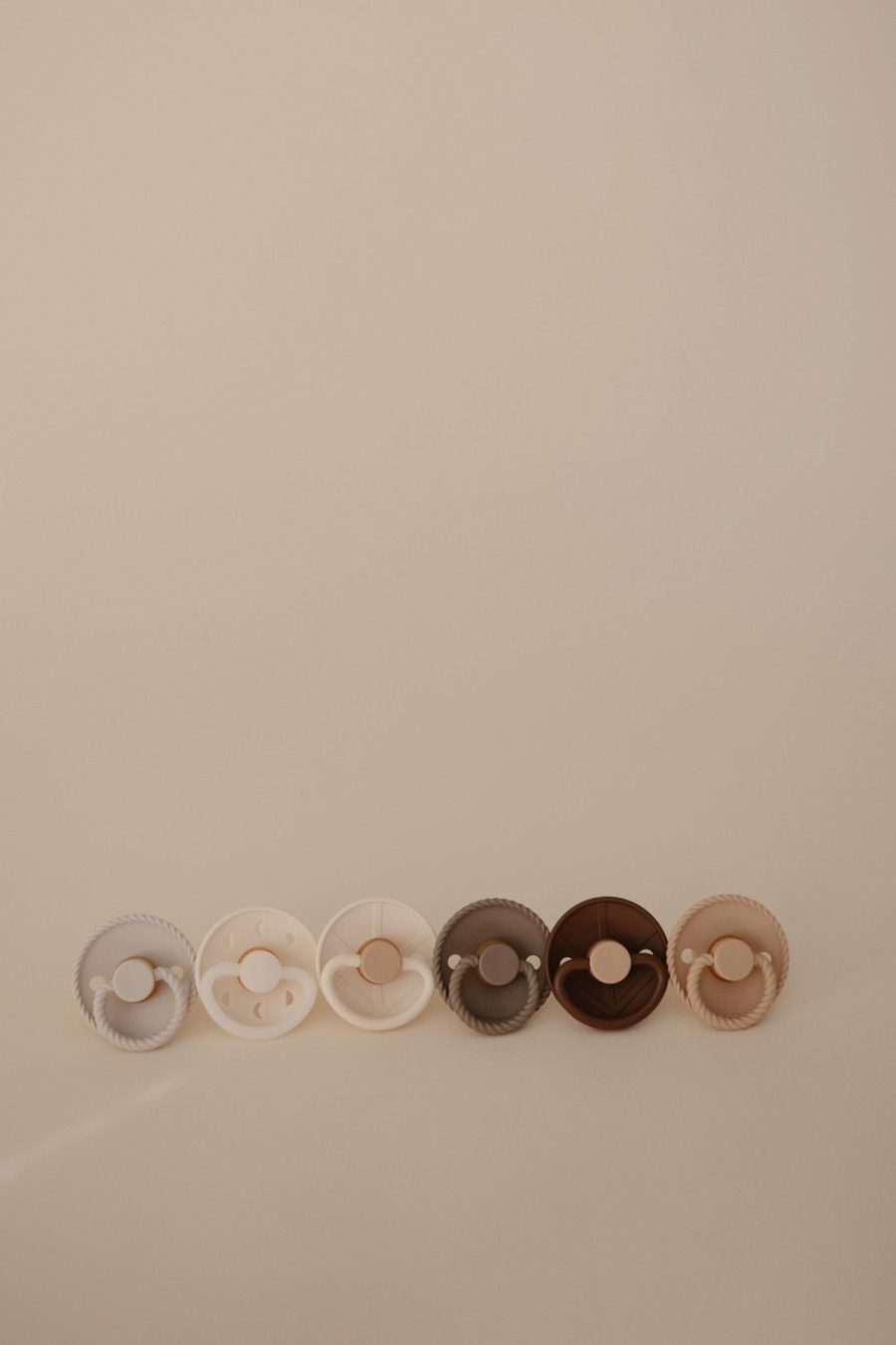 Lot de 6 tétines en silicone brun-beige