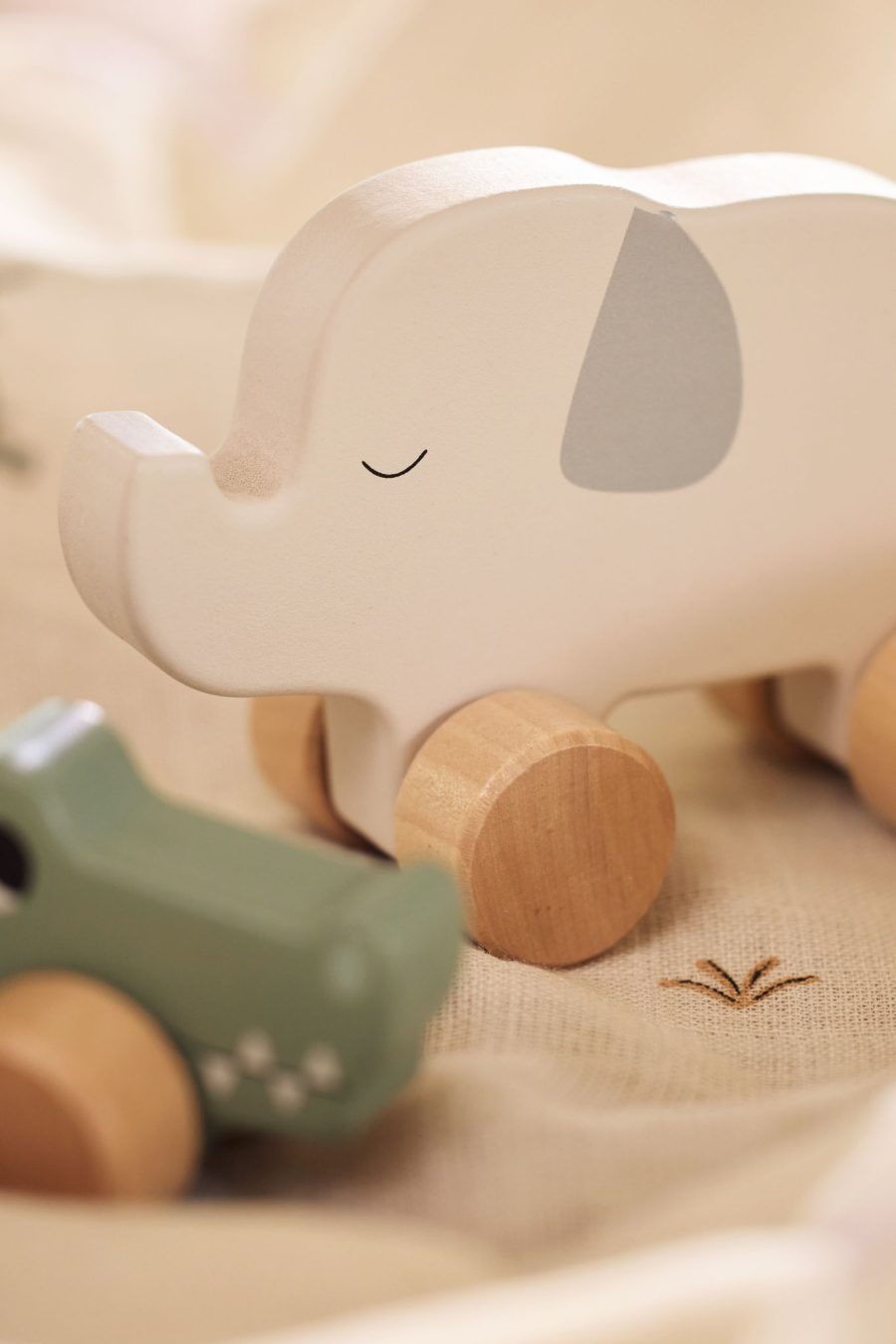 Jouet en bois éléphant